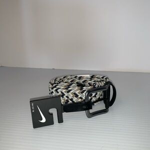 Nike Men’s Belt Woven Stretch Size XL (42-44) Navy / White / Grey / Black NWT